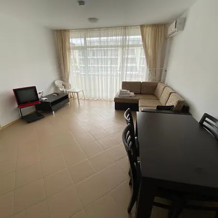 Grand Kamelia Apartment